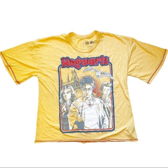 Tops - Harry Potter hogwarts shirt